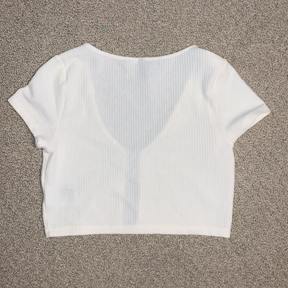 H&M White Crop Top with Butterfly - Picture 2 of 2